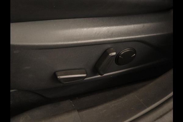 Ford Mustang Mach-E RWD 75 kWh | Leder | Stoelverwarming | 360 Camera | Adaptive cruise | B&O Sound | Stuurverwarming | Carplay | Navigatie