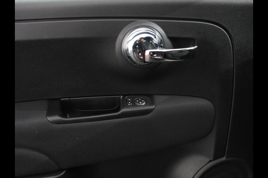 Fiat 500C 1.0 Hybrid Bella Vita Airco Cruise control Parkeersensor achter Radio Bluetooth Elektrische ramen Apple Carplay/ Android Auto