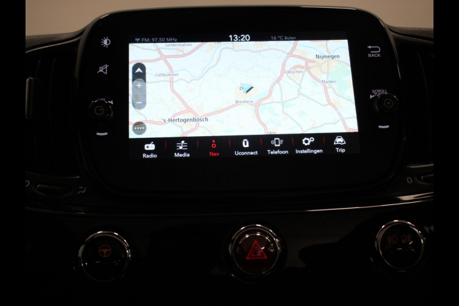 Fiat 500C 1.0 Hybrid Bella Vita Airco Cruise control Parkeersensor achter Radio Bluetooth Elektrische ramen Apple Carplay/ Android Auto