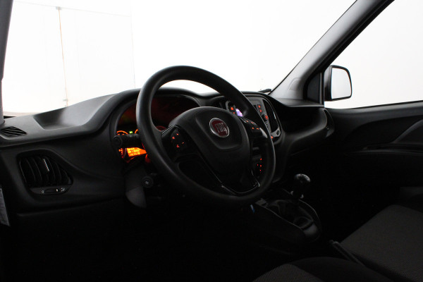 Fiat Dobló Cargo 1.6 MJ L1H1 105pk > Trekhaak/imperiaal/Cruise/3-zit/navi