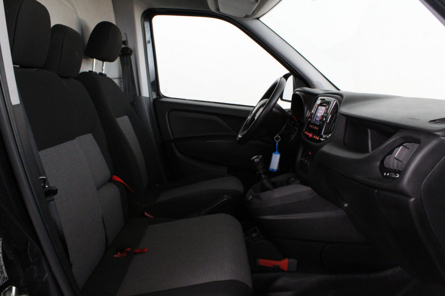 Fiat Dobló Cargo 1.6 MJ L1H1 105pk > Trekhaak/imperiaal/Cruise/3-zit/navi