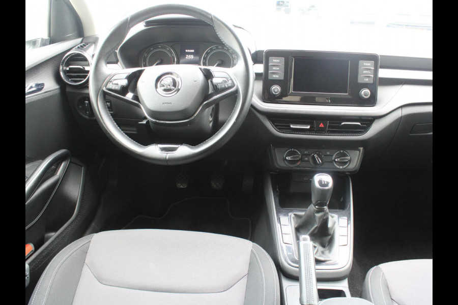 Škoda Fabia 1.0 TSI Ambition | APPLE CARPLAY |