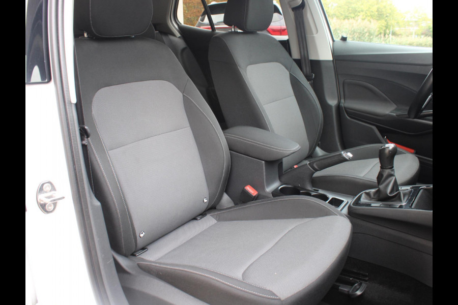 Škoda Fabia 1.0 TSI Ambition | APPLE CARPLAY |