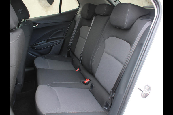 Škoda Fabia 1.0 TSI Ambition | APPLE CARPLAY |