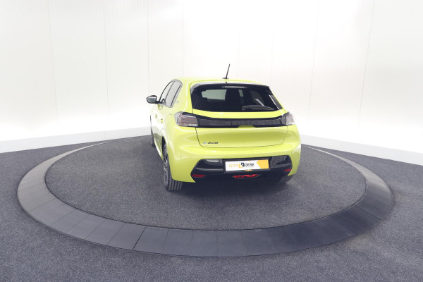 Peugeot e-208 EV Allure 50 kWh | Stoelverwarming | Apple Carplay | Parkeersensoren | Navigatie