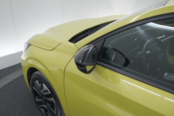 Peugeot e-208 EV Allure 50 kWh | Stoelverwarming | Apple Carplay | Parkeersensoren | Navigatie