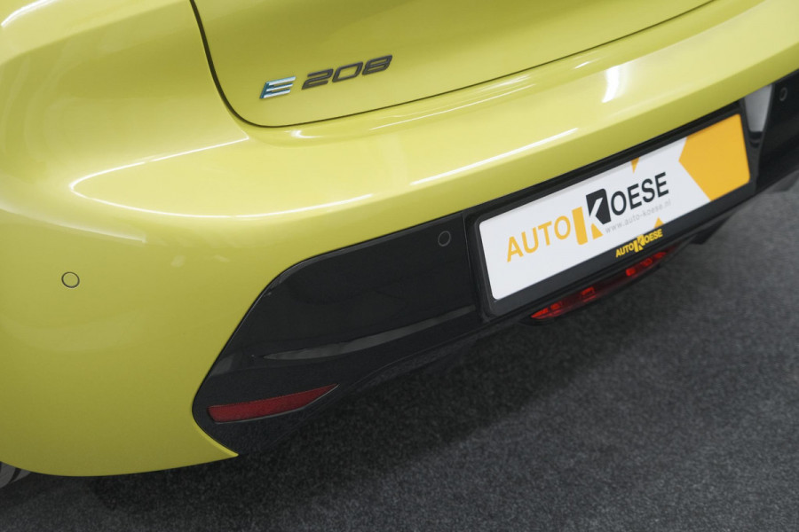Peugeot e-208 EV Allure 50 kWh | Stoelverwarming | Apple Carplay | Parkeersensoren | Navigatie