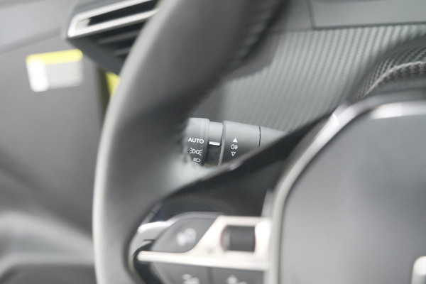 Peugeot e-208 EV Allure 50 kWh | Stoelverwarming | Apple Carplay | Parkeersensoren | Navigatie