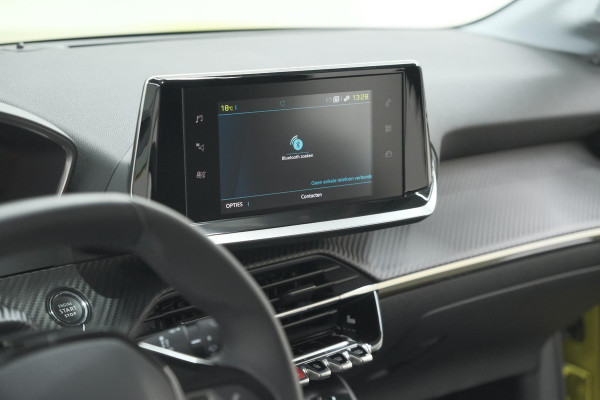 Peugeot e-208 EV Allure 50 kWh | Stoelverwarming | Apple Carplay | Parkeersensoren | Navigatie