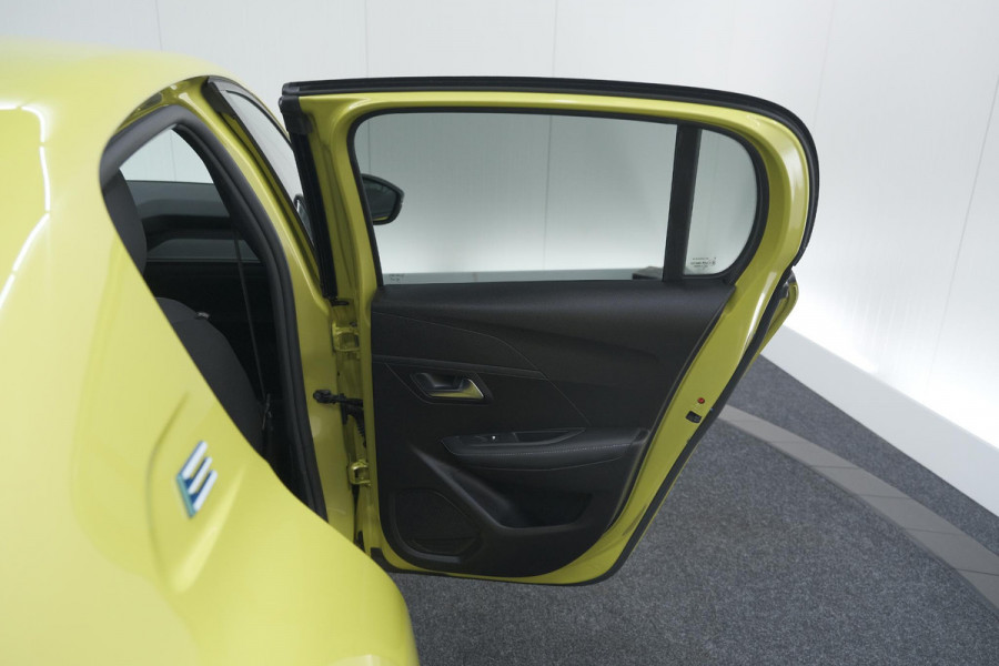 Peugeot e-208 EV Allure 50 kWh | Stoelverwarming | Apple Carplay | Parkeersensoren | Navigatie