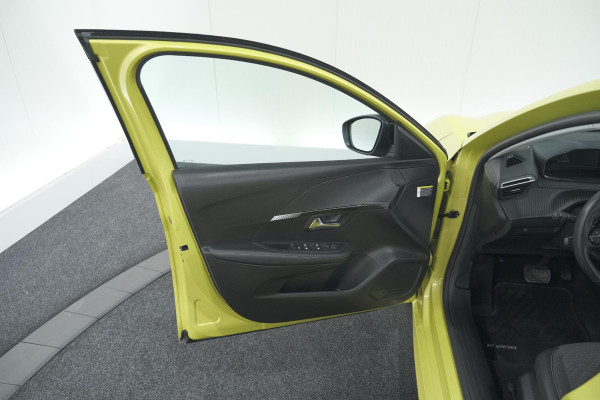 Peugeot e-208 EV Allure 50 kWh | Stoelverwarming | Apple Carplay | Parkeersensoren | Navigatie