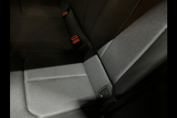 Audi Q2 35 TFSI Pro Line Garantie Carplay PDC Cruise Keyless Clima Navi Dab Led Rijklaar Audi Q2 35 TFSI Pro Line Garantie Carplay PDC Cruise Keyless Clima Navi Dab Led Rijklaar