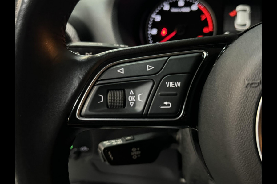 Audi Q2 35 TFSI Pro Line Garantie Carplay PDC Cruise Keyless Clima Navi Dab Led Rijklaar Audi Q2 35 TFSI Pro Line Garantie Carplay PDC Cruise Keyless Clima Navi Dab Led Rijklaar