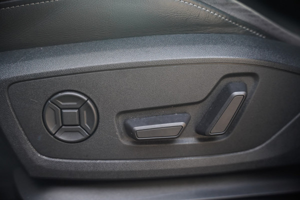 Audi Q3 Sportback 35 TFSI Pro Line S | S-Line | Stoelverwarming | Keyless | 360 Camera | Leer | Elektrische Stoelen | Adaptive Cruise Control | Dodehoekdetectie | Navigatie | Parkeersensoren | Vitrual Cockpit