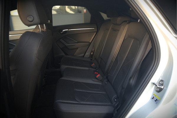Audi Q3 Sportback 35 TFSI Pro Line S | S-Line | Stoelverwarming | Keyless | 360 Camera | Leer | Elektrische Stoelen | Adaptive Cruise Control | Dodehoekdetectie | Navigatie | Parkeersensoren | Vitrual Cockpit