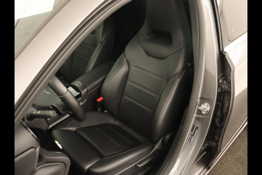 Mercedes-Benz A-Klasse 250 Advantage | Stoelverwarming | Sfeerverlichting |  Leder | Camera | Navigatie | Widescreen | LED | Cruise Control | Burmester Sound
