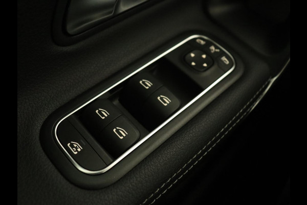 Mercedes-Benz A-Klasse 250 Advantage | Stoelverwarming | Sfeerverlichting |  Leder | Camera | Navigatie | Widescreen | LED | Cruise Control | Burmester Sound