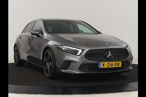 Mercedes-Benz A-Klasse 250 Advantage | Stoelverwarming | Sfeerverlichting |  Leder | Camera | Navigatie | Widescreen | LED | Cruise Control | Burmester Sound