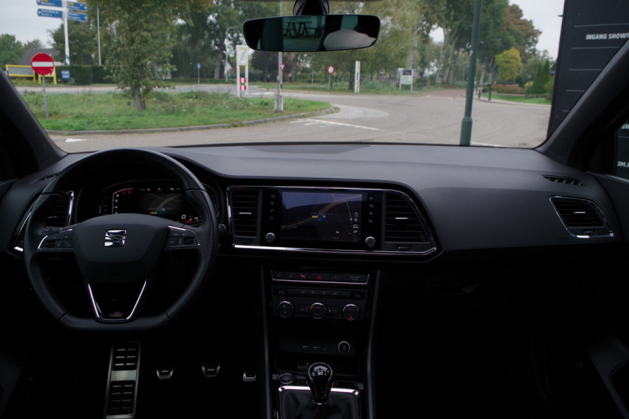 Seat Ateca 1.5 TSI 150 PK FR Business Intense, Panoramadak, BEATS Audio, Digitale Cockpit, 360 Camera, Carplay