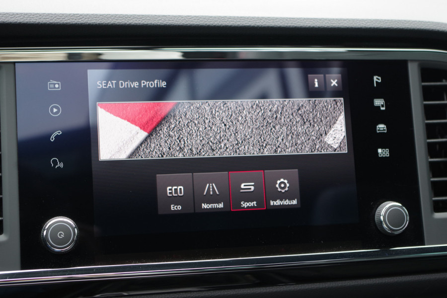 Seat Ateca 1.5 TSI 150 PK FR Business Intense, Panoramadak, BEATS Audio, Digitale Cockpit, 360 Camera, Carplay
