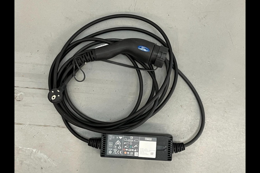 Ford Kuga 2.5 PHEV / 1e eig / BTW / CarPlay / Stoelverwarming Ford Kuga 2.5 PHEV / 1e eig / BTW / CarPlay / Stoelverwarming