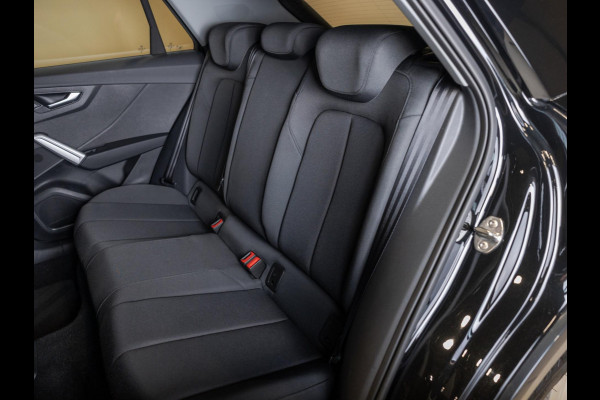 Audi Q2 35 TFSI Advanced edition / 150pk / Stoelverwarming / Keyless entry / Matrix LED / Adaptieve cruise control /