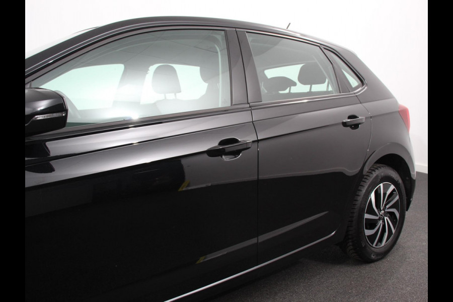 Volkswagen Polo 1.0 TSI Life | Navigatie | Digitale Cockpit | Airco | Parkeer sensoren V+A | LED | Lichtmetalen Velgen | Bluetooth