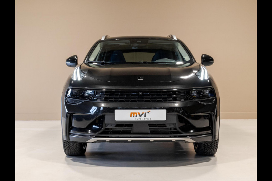 Lynk & Co 01 1.5 / 261pk / Blackstyle Lynk & Co 01 1.5 / 261pk / Blackstyle