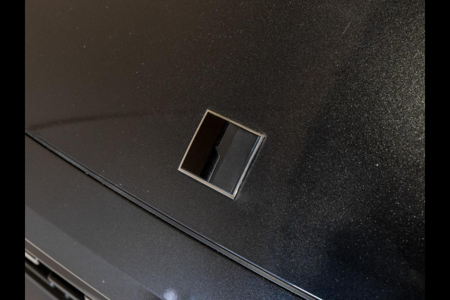 Lynk & Co 01 1.5 / 261pk / Blackstyle Lynk & Co 01 1.5 / 261pk / Blackstyle