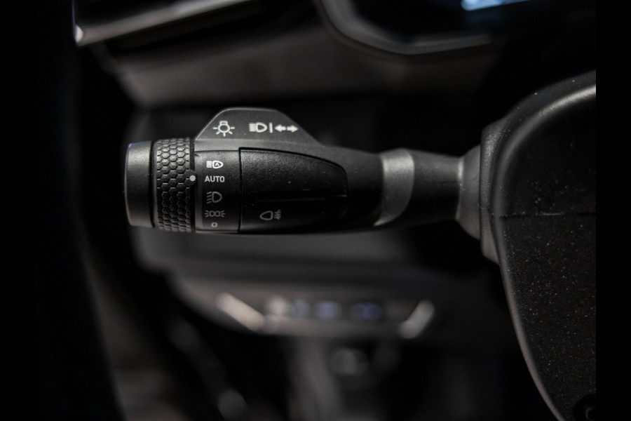 Lynk & Co 01 1.5 / 261pk / Blackstyle Lynk & Co 01 1.5 / 261pk / Blackstyle