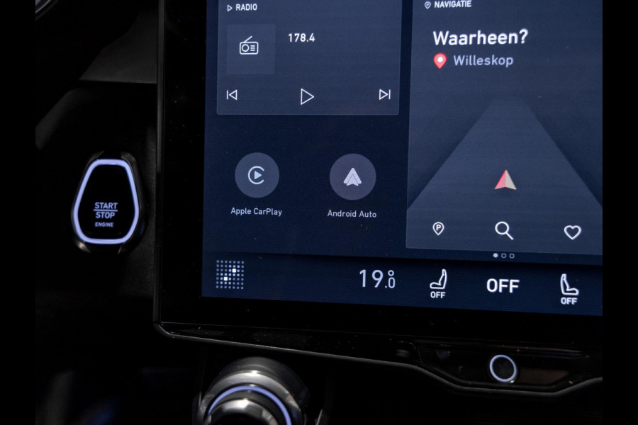 Lynk & Co 01 1.5 / 261pk / Blackstyle Lynk & Co 01 1.5 / 261pk / Blackstyle