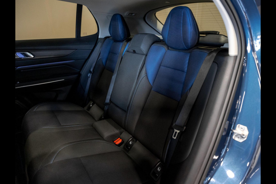 Lynk & Co 01 1.5 / 261pk / Blackstyle Lynk & Co 01 1.5 / 261pk / Blackstyle