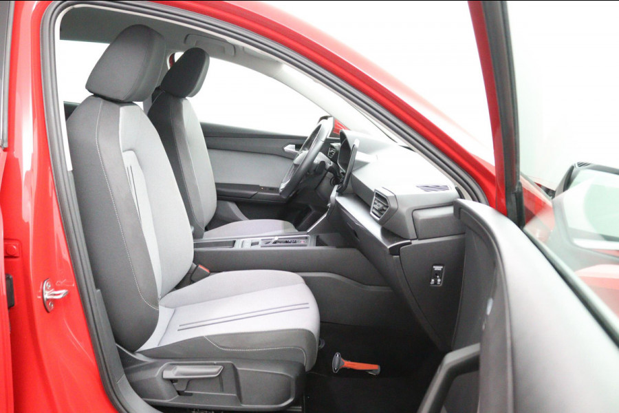 Seat Leon Sportstourer 1.5 eTSI Style Launch*AUTOM.*ACC*HAAK*ECC*CARPLAY*