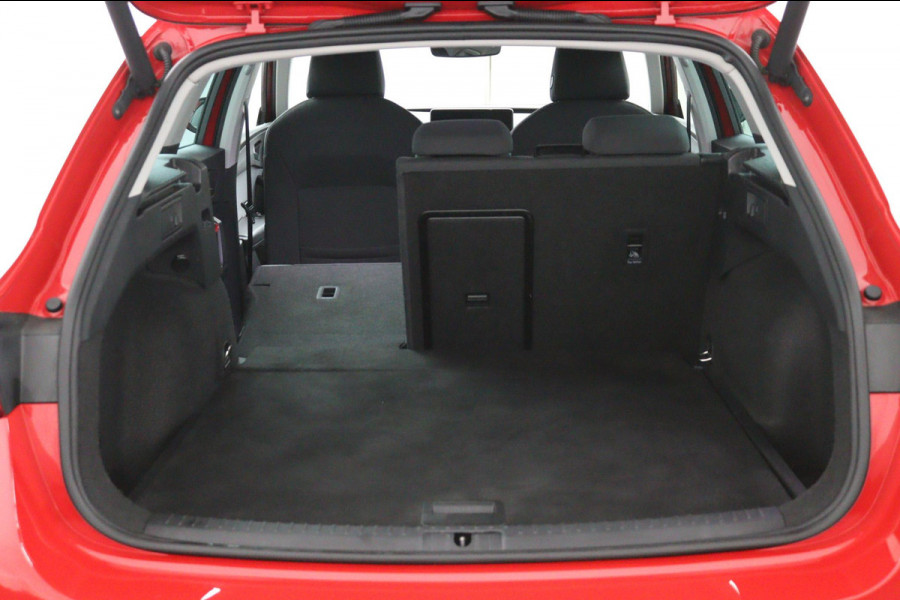 Seat Leon Sportstourer 1.5 eTSI Style Launch*AUTOM.*ACC*HAAK*ECC*CARPLAY*