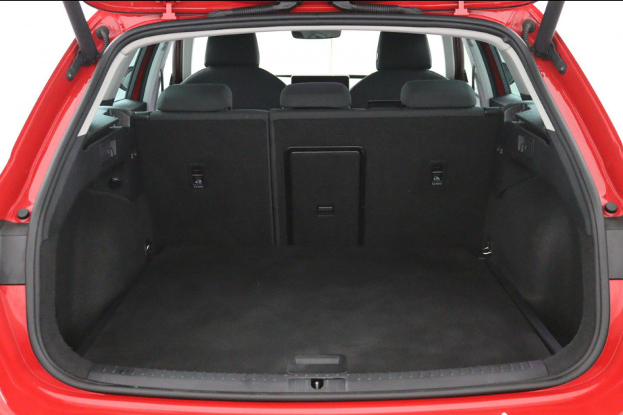 Seat Leon Sportstourer 1.5 eTSI Style Launch*AUTOM.*ACC*HAAK*ECC*CARPLAY*