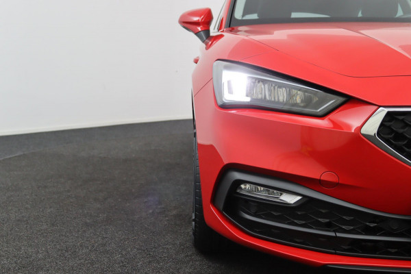 Seat Leon Sportstourer 1.5 eTSI Style Launch*AUTOM.*ACC*HAAK*ECC*CARPLAY*