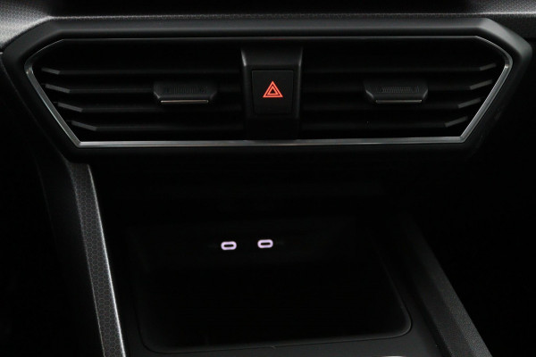 Seat Leon Sportstourer 1.5 eTSI Style Launch*AUTOM.*ACC*HAAK*ECC*CARPLAY*