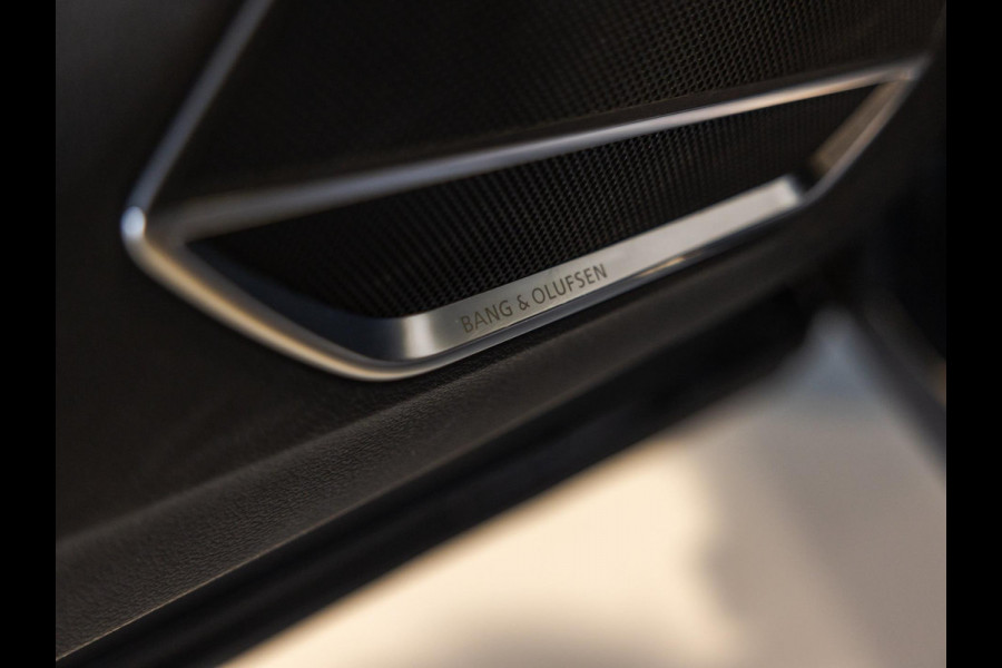 Audi Q3 Sportback 45 TFSI quattro 2x S-Line / 230pk / Panorama dak / Keyless / B&O / Stoelverwarming /