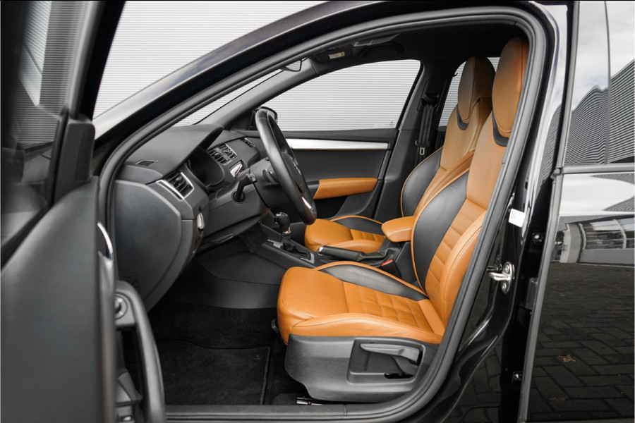 Škoda Octavia Combi 1.5 TSI Sportline Leder Navi Virtual Cockpit 18" Škoda Octavia Combi 1.5 TSI Sportline Leder Navi Virtual Cockpit 18"