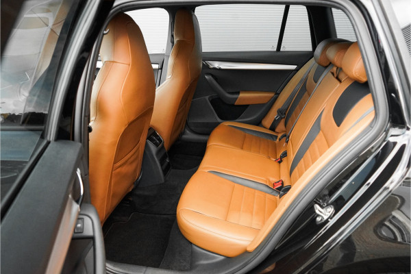 Škoda Octavia Combi 1.5 TSI Sportline Leder Navi Virtual Cockpit 18" Škoda Octavia Combi 1.5 TSI Sportline Leder Navi Virtual Cockpit 18"