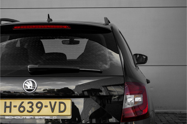 Škoda Octavia Combi 1.5 TSI Sportline Leder Navi Virtual Cockpit 18" Škoda Octavia Combi 1.5 TSI Sportline Leder Navi Virtual Cockpit 18"