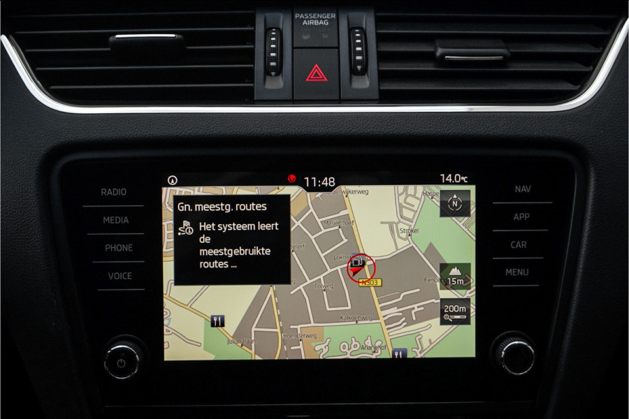 Škoda Octavia Combi 1.5 TSI Sportline Leder Navi Virtual Cockpit 18" Škoda Octavia Combi 1.5 TSI Sportline Leder Navi Virtual Cockpit 18"