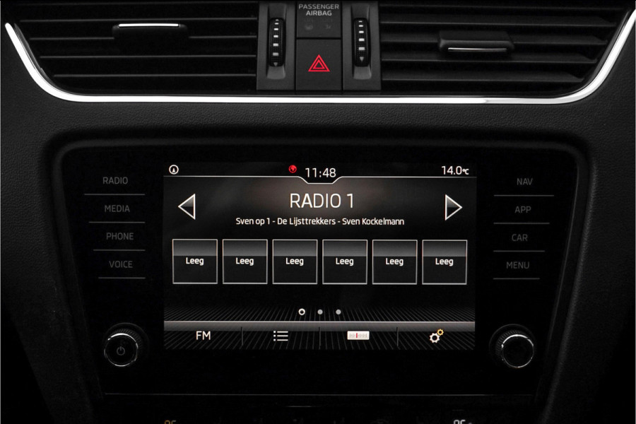 Škoda Octavia Combi 1.5 TSI Sportline Leder Navi Virtual Cockpit 18" Škoda Octavia Combi 1.5 TSI Sportline Leder Navi Virtual Cockpit 18"