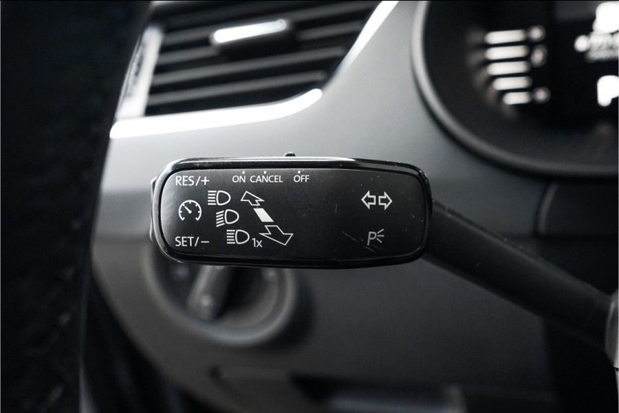 Škoda Octavia Combi 1.5 TSI Sportline Leder Navi Virtual Cockpit 18" Škoda Octavia Combi 1.5 TSI Sportline Leder Navi Virtual Cockpit 18"