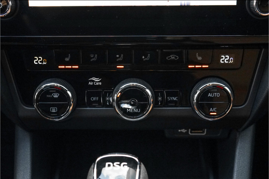 Škoda Octavia Combi 1.5 TSI Sportline Leder Navi Virtual Cockpit 18" Škoda Octavia Combi 1.5 TSI Sportline Leder Navi Virtual Cockpit 18"