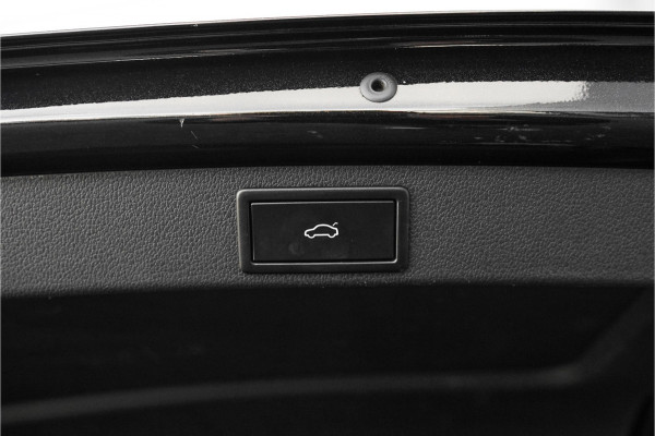 Škoda Octavia Combi 1.5 TSI Sportline Leder Navi Virtual Cockpit 18" Škoda Octavia Combi 1.5 TSI Sportline Leder Navi Virtual Cockpit 18"
