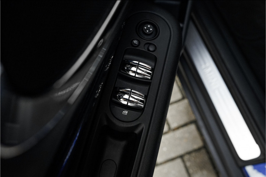 MINI Clubman 1.5 One Chili Automaat Navi H/K LED 18"