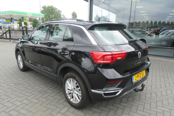 Volkswagen T-Roc 1.0 TSI Style Business, Navigatie, Trekhaak Volkswagen T-Roc 1.0 TSI Style Business, Navigatie, Trekhaak