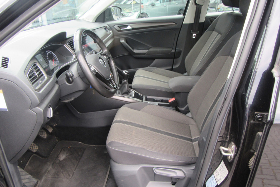 Volkswagen T-Roc 1.0 TSI Style Business, Navigatie, Trekhaak Volkswagen T-Roc 1.0 TSI Style Business, Navigatie, Trekhaak
