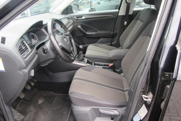 Volkswagen T-Roc 1.0 TSI Style Business, Navigatie, Trekhaak Volkswagen T-Roc 1.0 TSI Style Business, Navigatie, Trekhaak